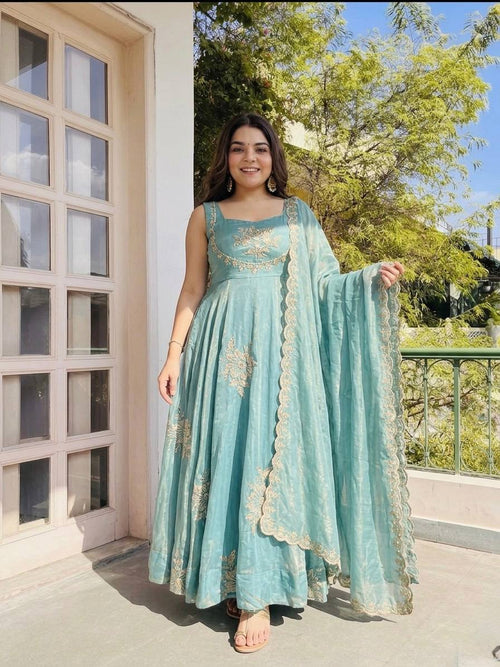 Blooming Zari Flared Anarkali Set